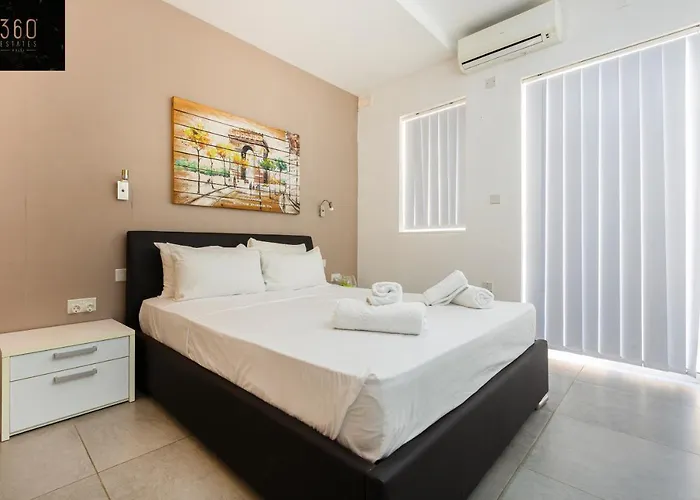 Lejlighed Sunny & Beautiful Views, Amazing Design & Terrace By 360 Estates Lija