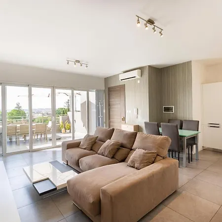 شقة Sunny & Beautiful Views, Amazing Design & Terrace By 360 Estates *