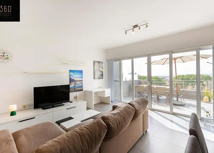 Apartament Sunny & Beautiful Views, Amazing Design & Terrace By 360 Estates *