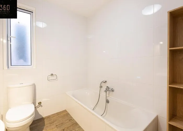 Sunny & Beautiful Views, Amazing Design & Terrace By 360 Estates Apartament *